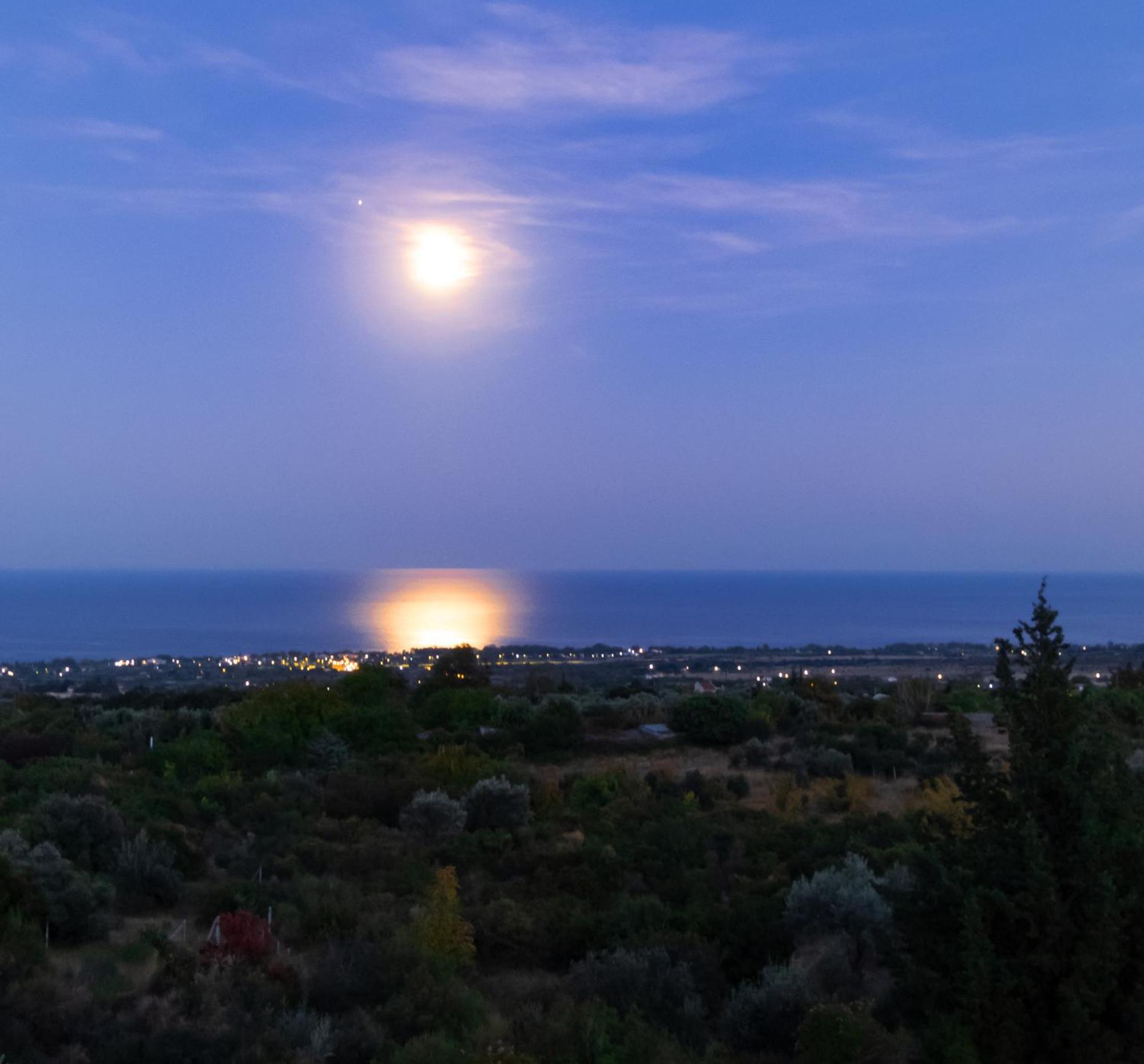 Panoramaloft - Quality, View, Sea & Mountain Apartment Litochoron Bagian luar foto